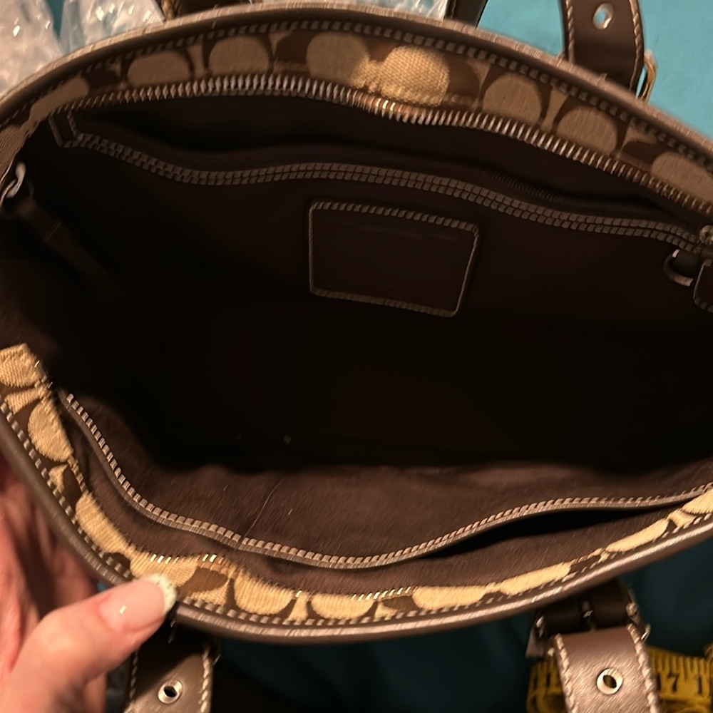 Coach shoulder bag - Picture 3 of 7